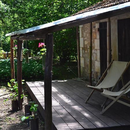 Les Bruyeres B&B Montbron エクステリア 写真