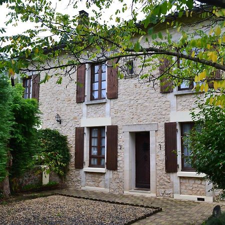 Les Bruyeres B&B Montbron エクステリア 写真