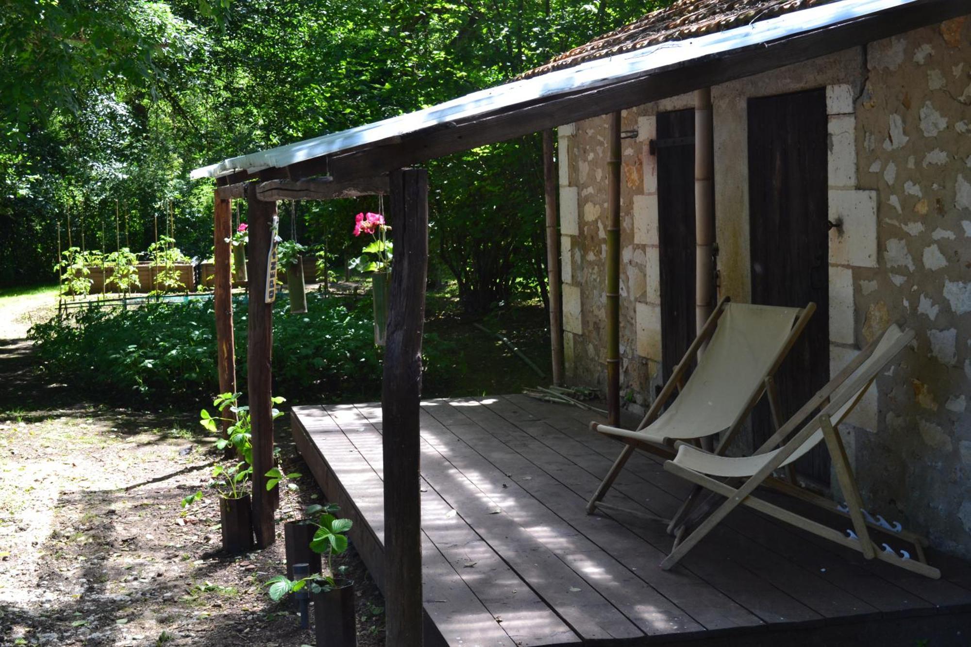 Les Bruyeres B&B Montbron エクステリア 写真