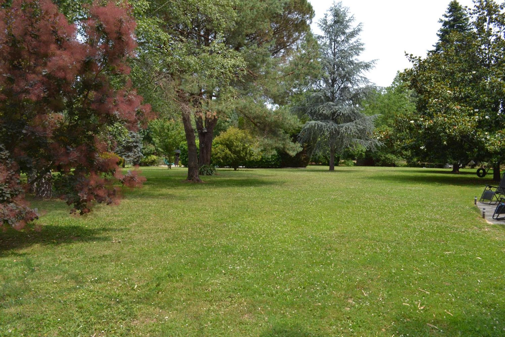 Les Bruyeres B&B Montbron エクステリア 写真
